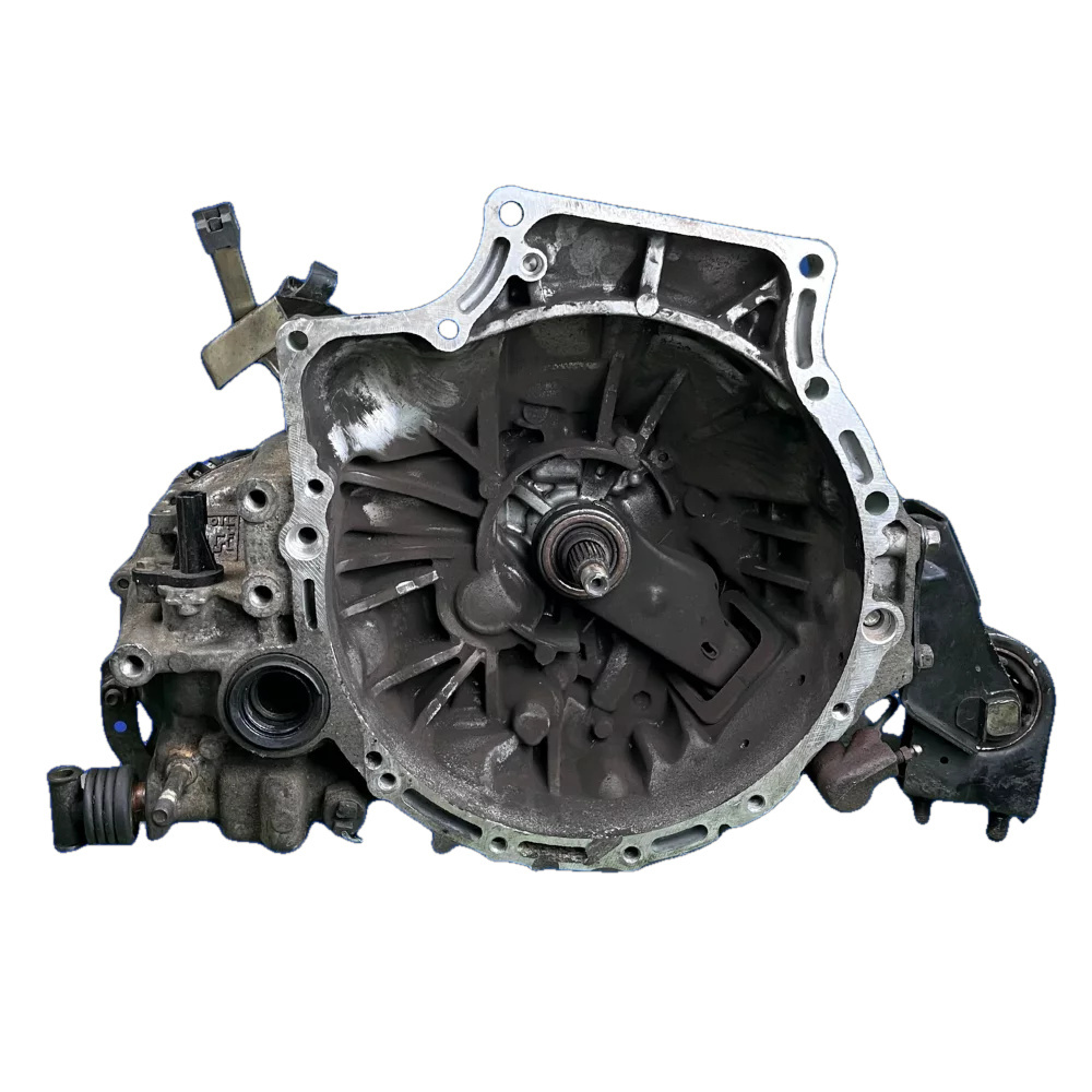 Mazda 323 5-Speed Manual Gearbox — photo 4